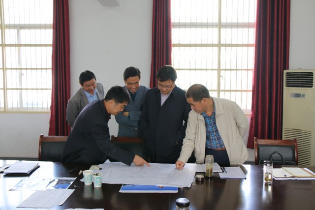 裕安区王勇副区长到新安中学调研并座谈 (140).JPG